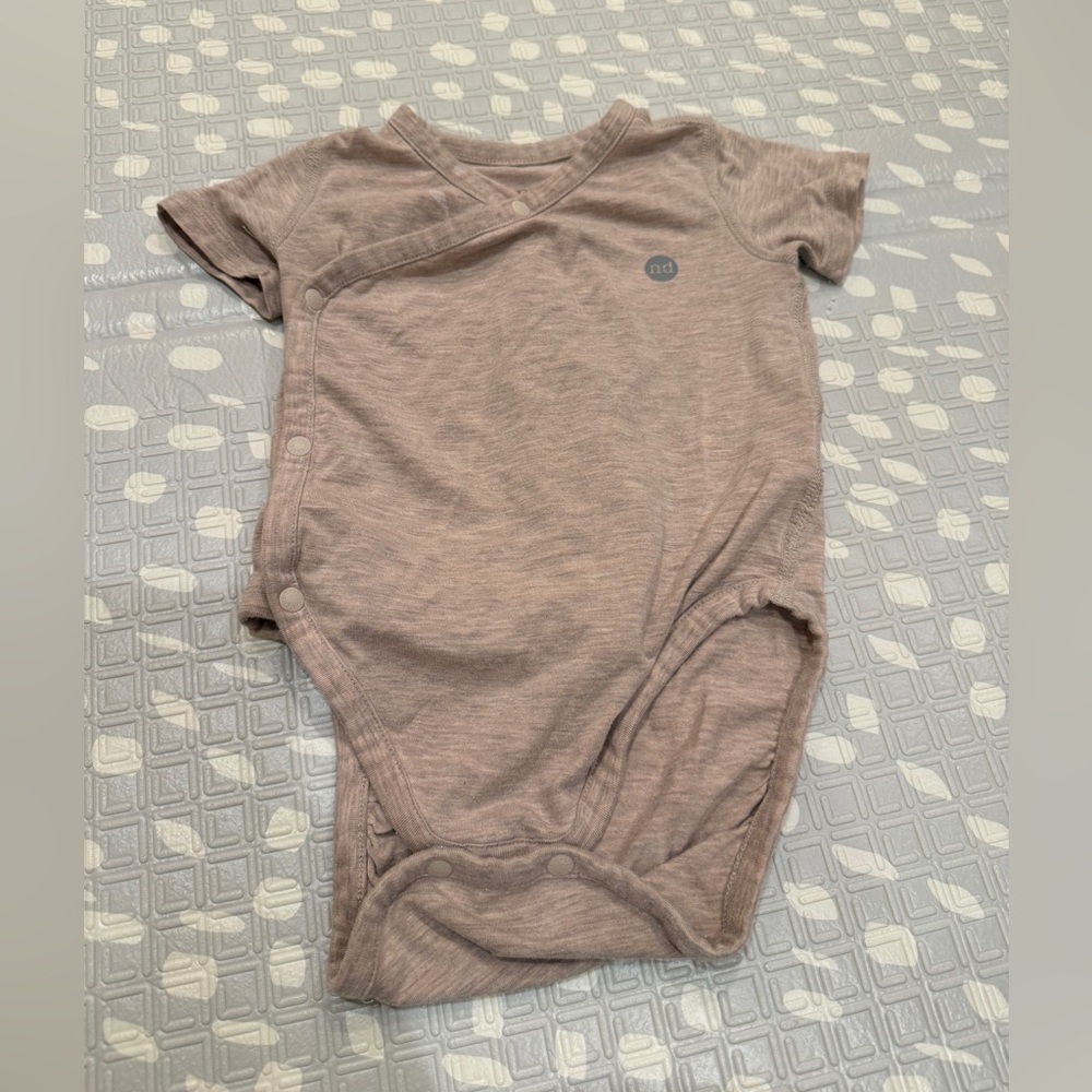 Nest Design Beige Short Sleeve Baby Onesie, 3-6M
